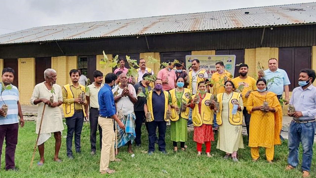 लायन्स क्लबद्वारा वृक्षारोपन गरी लायन्स भिलेजको शुभारम्भ, ६ हजार थान बिरुवा रोपियो