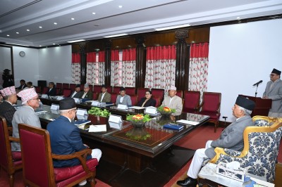 राष्ट्रपति पौडेल र सातै प्रदेशका प्रमुखहरूबीच भेट