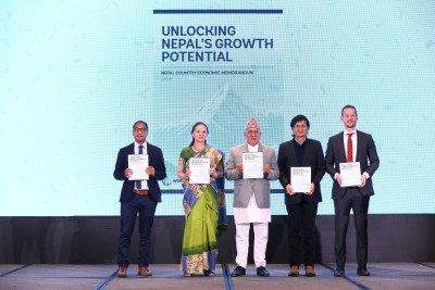 नेपालको आर्थिक वृद्धि क्षेत्रीय राष्ट्रको तुलनामा निकै पछाडि